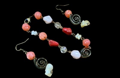 SET Vintage Beaded Link 7.5 BRACELET Coral Brass Pierced Dangle Swirl Earrings