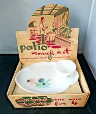 1950s Federal Glass Patio Snack Set Atomic Flower 4 plates 4 cups