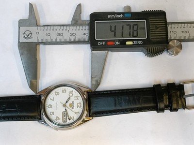 VINTAGE SEIKO 5 AUTOMATIC WHITE DIAL 7S26-3180 JAPAN MEN'S WORKING