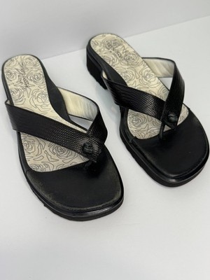 Taryn Rose Black Leather Thong Wedge Sandals Comfort Platform Womens Size 38