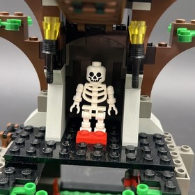 Vintage LEGO Set 6046 Hemlock Stronghold 100% Complete w/ Box & Instructions