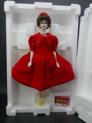 1992 Silken Flame Barbie PORCELAIN TREASURE COLLECTION 1249 Mattel NRFB Collecto - Bild 8 von 10