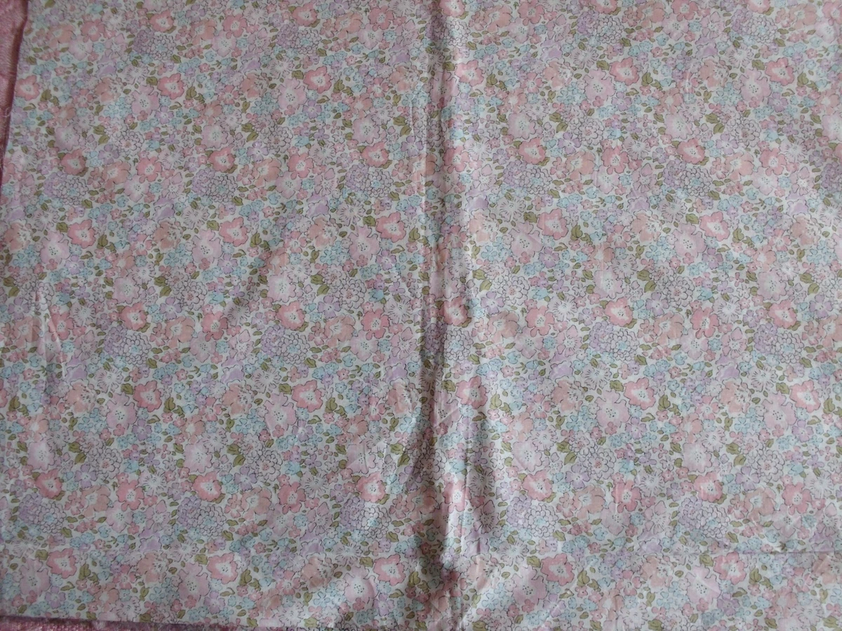Coupon De Tissu Liberty - Motif Petites Fleurs Bleu Sur Fond Clair - Dimension 43 X 72 Cm - Coton - Neuf - France