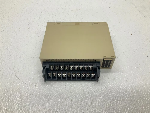 Omron C200H-OC225 Relay Output Unit 16 Point C200HOC225 0C225
