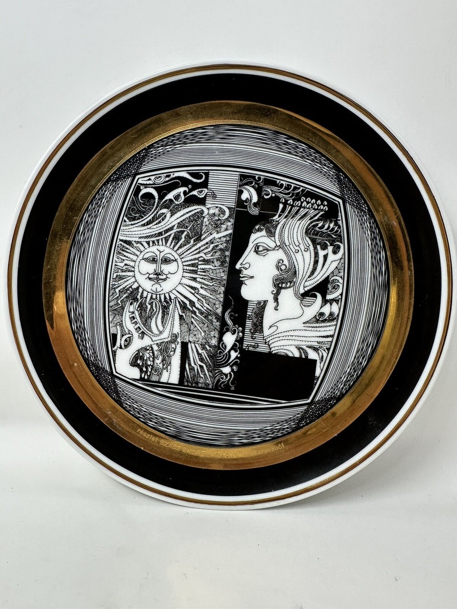 Hollohaza Hungary Vase Plate 1831 by ENDRE SZASZ Black White Gold