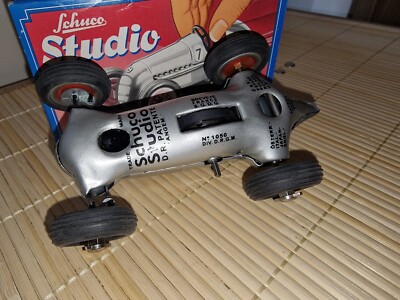 Schuco Studio 1050/1064 Mercedes Grand Prix Racer #3 SILVER