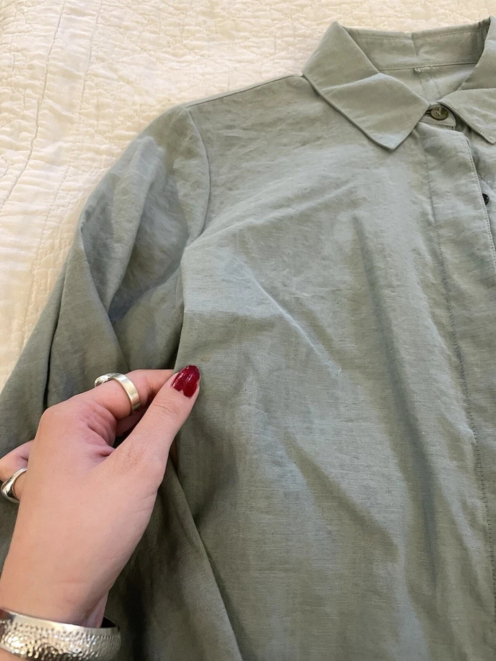 Blusa Fendi Abotonada Peplum Top Algodón Lino Seda Diseñador Verde Azulado Foto 3 de 4