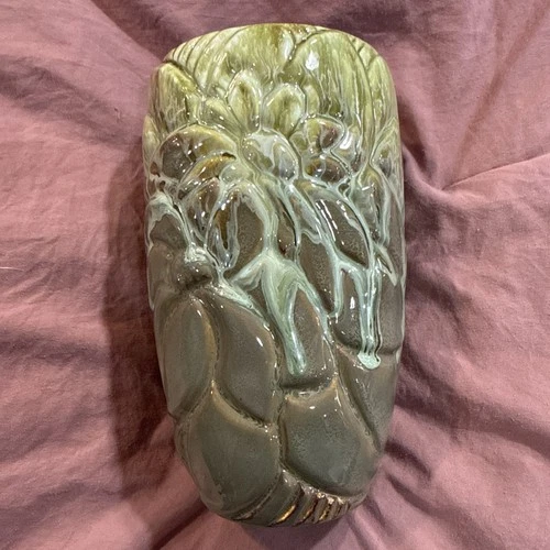 Vintage Royal Haeger Vase R652 Matte Green Drip 7.5”H x 4.25”W