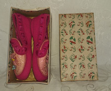 VINTAGE CHILD'S MOCCASIN PINK CERISE SSR CO. W/ ORIG. BOX 24.99
