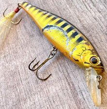 Lucky Craft Pointer SP100 Jerkbait Metallic Gold Perch Tiger 4" Bass Feather