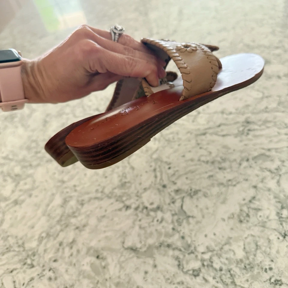 Jack Rogers Sandals Women’s Size 6 Leather Tan Camel Wedge Flip Flop EUC - Image 4 of 4