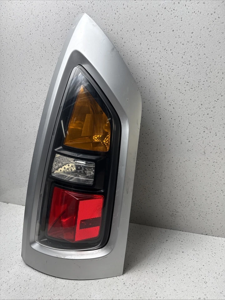 Luz trasera halógena izquierda OEM 2014 2015 2016 2017 2018 2019 Kia Soul LH Foto 3 de 4