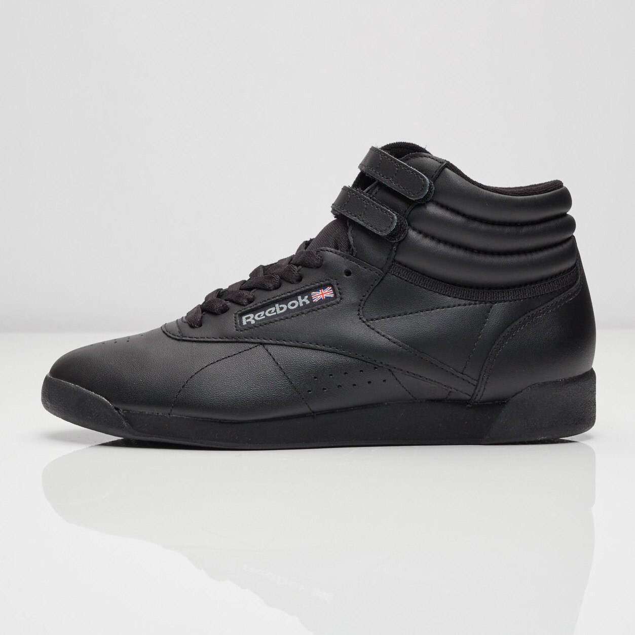 Reebok Women\u0026#039;s Freestyle Hi Training Sneaker size 7M Style 2240 Black  54871712227 | eBay