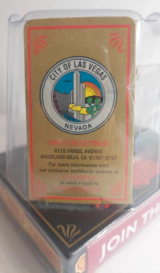 Coleccionables Code 3 ● Departamento de Bomberos de Las Vegas Batallón #1 Chevrolet Suburban 12407 Foto 4 de 4