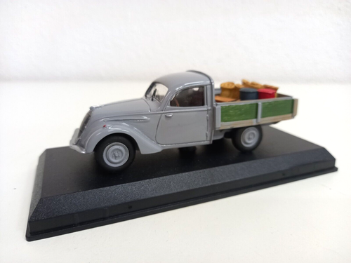 Peugeot 202 Pick-up, une voiture de collection proposée par Michel L