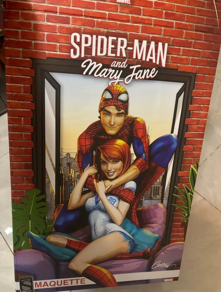 Estatua coleccionable Sideshow 200556 Spider-Man Mary Jane 12,5 pulgadas Foto 2 de 4