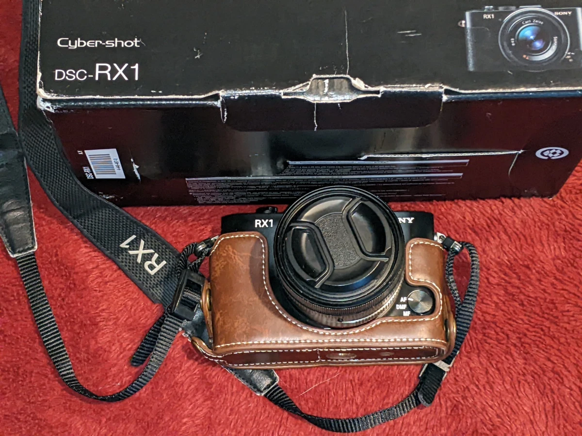 Sony DSC-RX1 Sony Cyber-shot Less than 3x Optical Zoom Digital