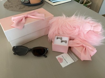 Gentle Monster x Jennie- Fish Tail-BR3 Sunglasses and Aile M Bow Accessories
