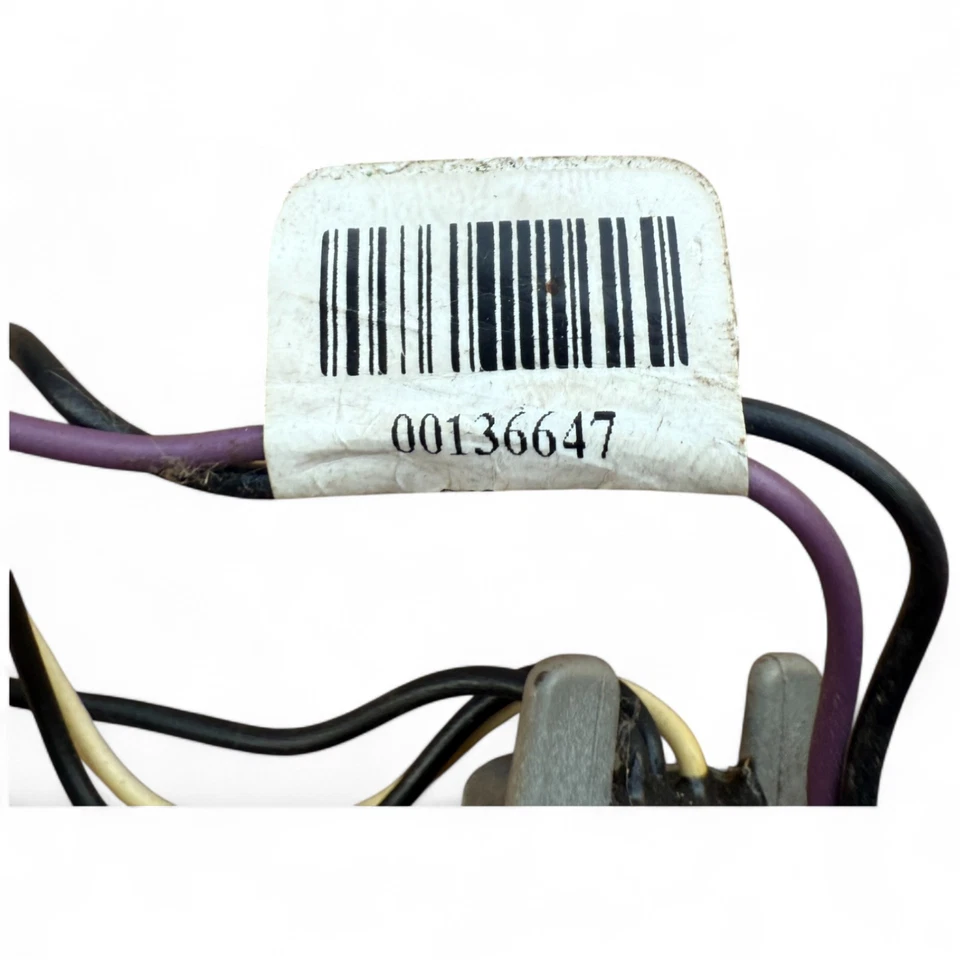 2017-2018 Malibu Trunk Lid Tail Light Wiring Harness 00136647 - Image 2 of 4