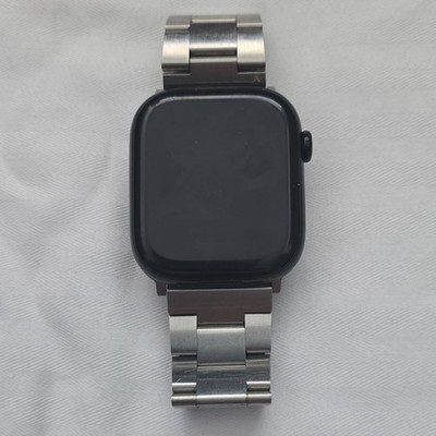 Apple Smart Watch 44mm Black Aluminum Case Silver Stainless Steel Band iOS