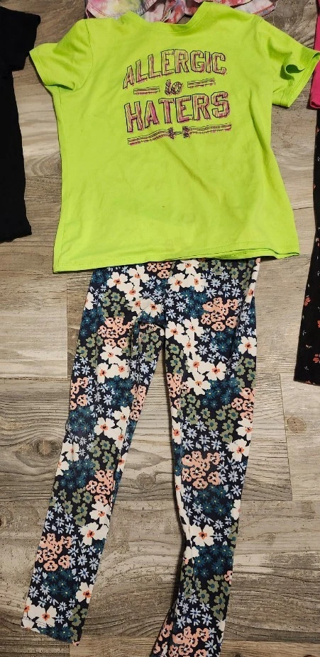 girls 10/12 6 different outfits plus 2 pairs of pajama pants - Image 4 of 4