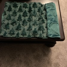 2 Pack Christmas Solid Color Pillow Covers - Soft Jacquard Fabric, Dark Green