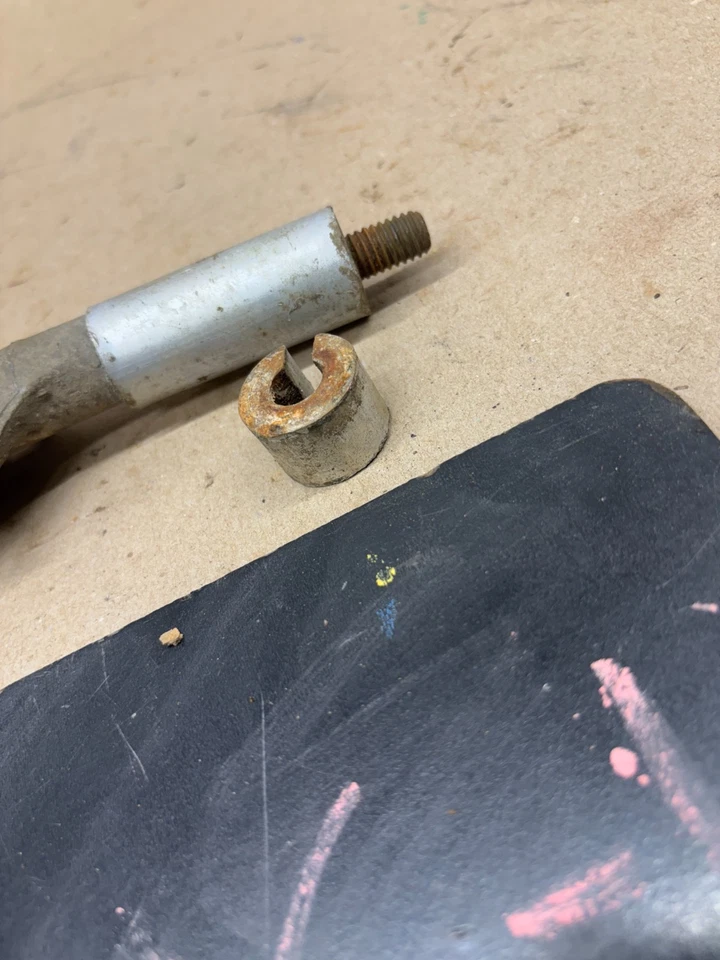 1973 1978 1979 Ford F150 F250 F350 351M 400 ALUMINUM ALTERNATOR SPACER PAIR SET Foto 3 de 4