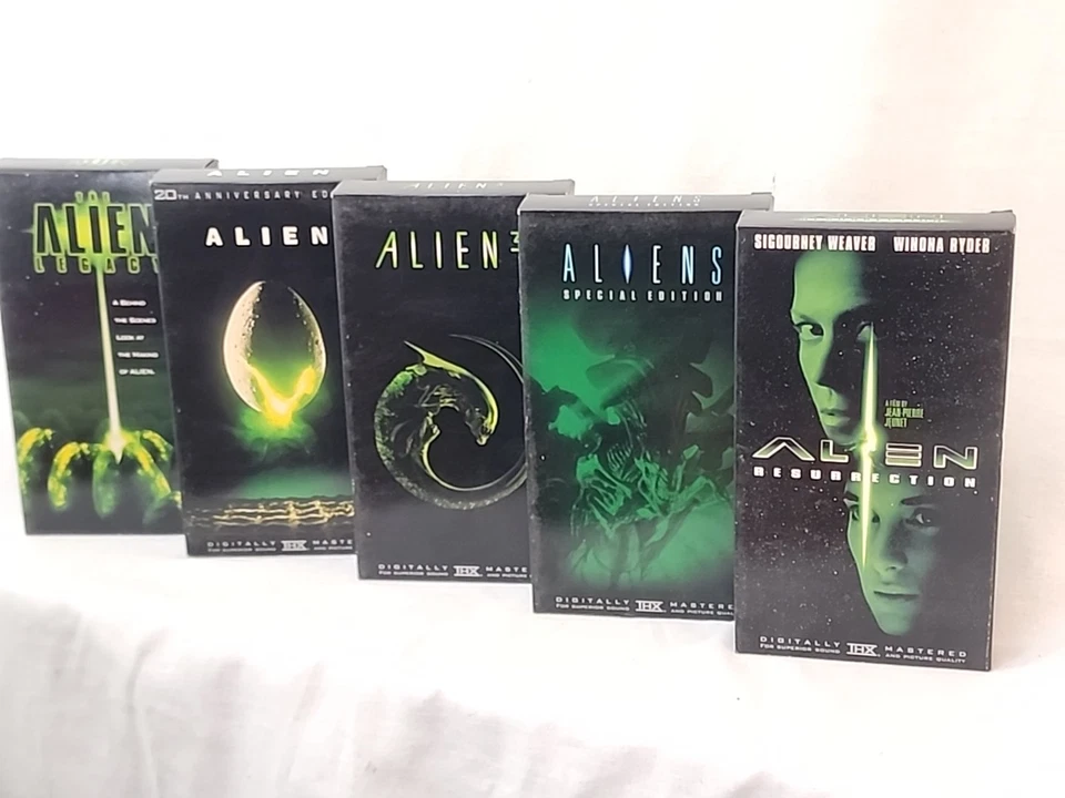 20th Anniversary Collection: The Alien Legacy (VHS 1999 5-Film Box Set) Complete Foto 3 de 3