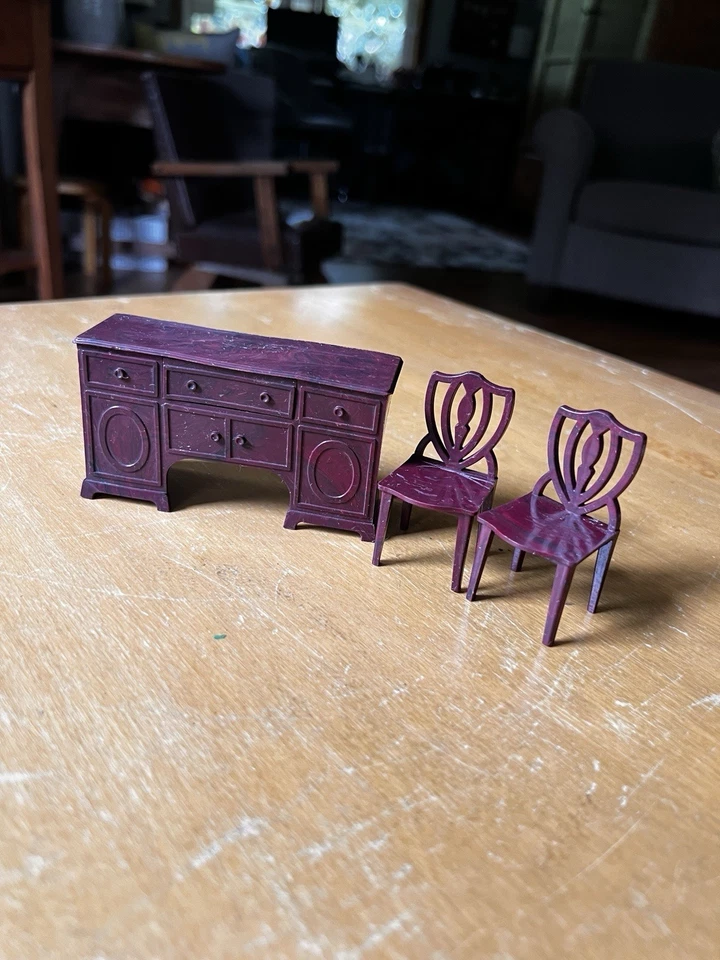 3 PIEZAS De Colección PLÁSTICO DURO Renwal MUEBLES PARA CASA DE MUÑECAS PEQUEÑO BUFFET Y 2 Sillas Foto 4 de 4