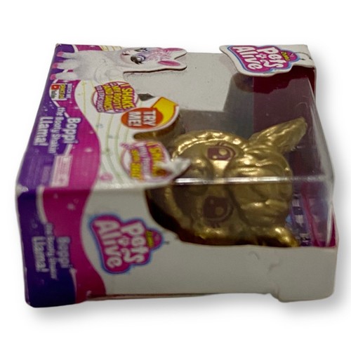 Zuru, Pets Alive, Super Rare, Gold Boppi Lama Mini Pet, Series 2, #12 - Picture 7 of 11