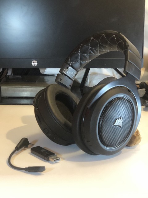 corsair hs70 pro microphone
