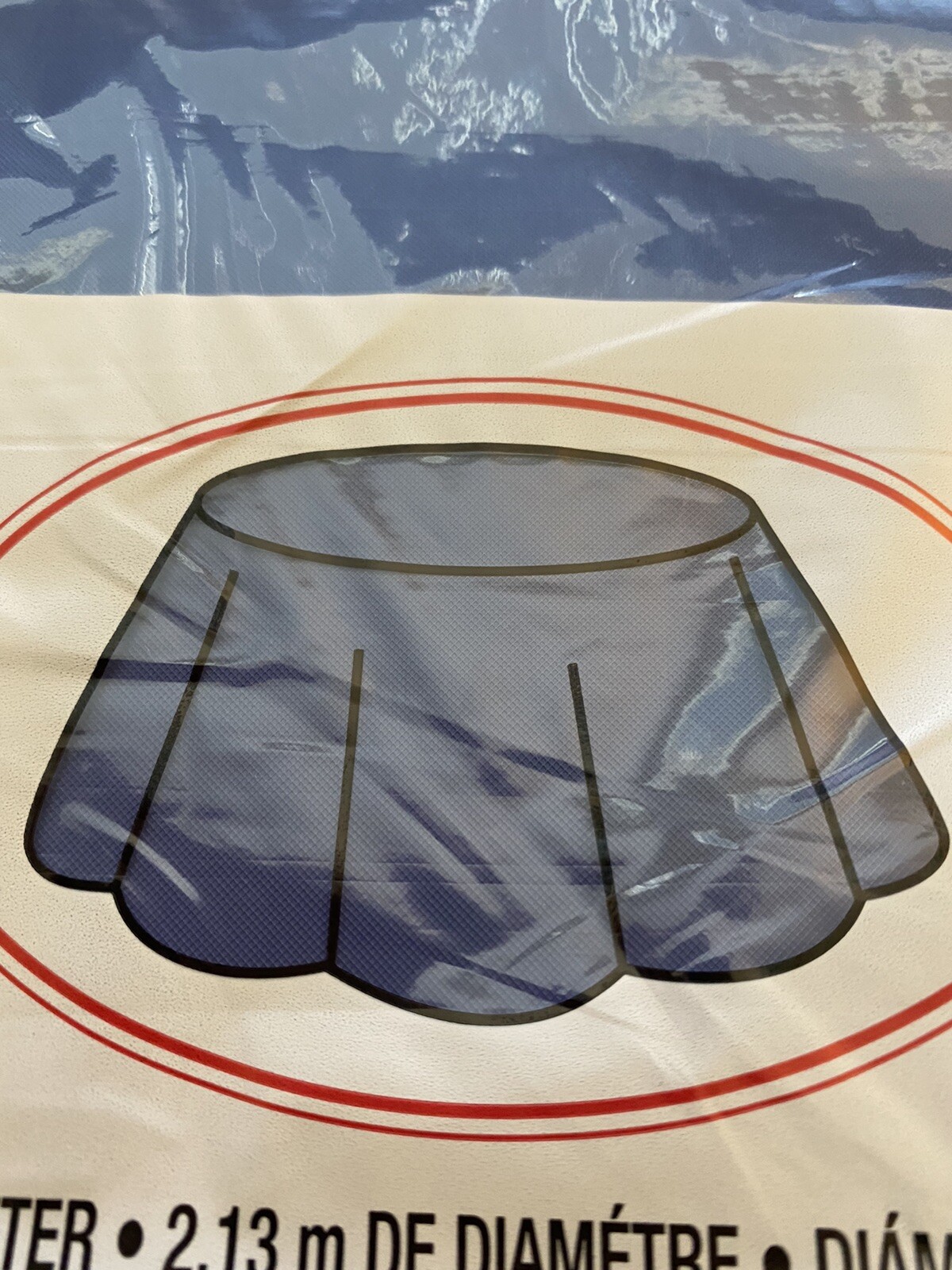 GFS Heavy Duty Plastic Table Cover Round 84" Disposable Tablecloth Navy |  V