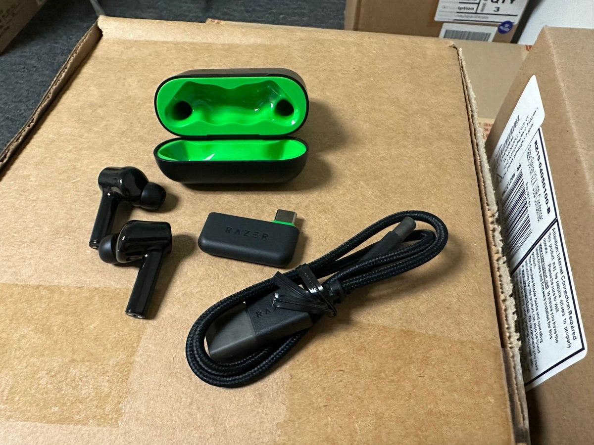 Razer Hammerhead HyperSpeed Wireless Gaming Earbuds ANC PC, XBOX, MOBILE Razer Hammerhead HyperSpeed Wireless Gaming Earbuds ANC PC, XBOX, MOBILE