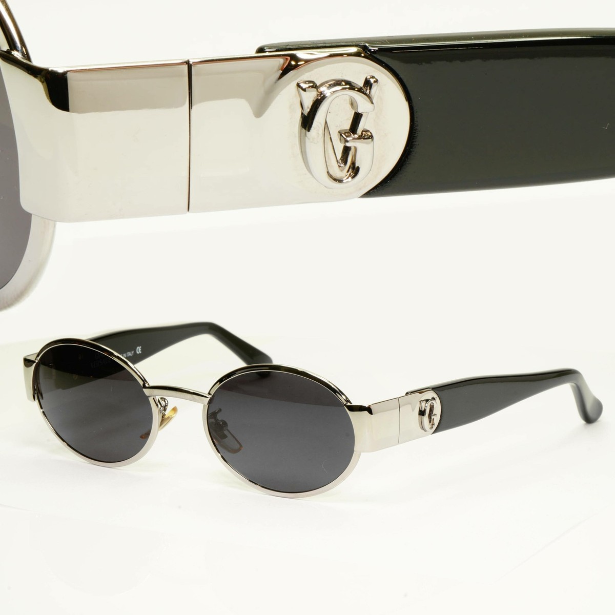 Gianni Versace 1996 Sunglasses Vintage Unisex Silver Metal Gianni Versace 1996 Sunglasses Vintage Unisex Silver Metal