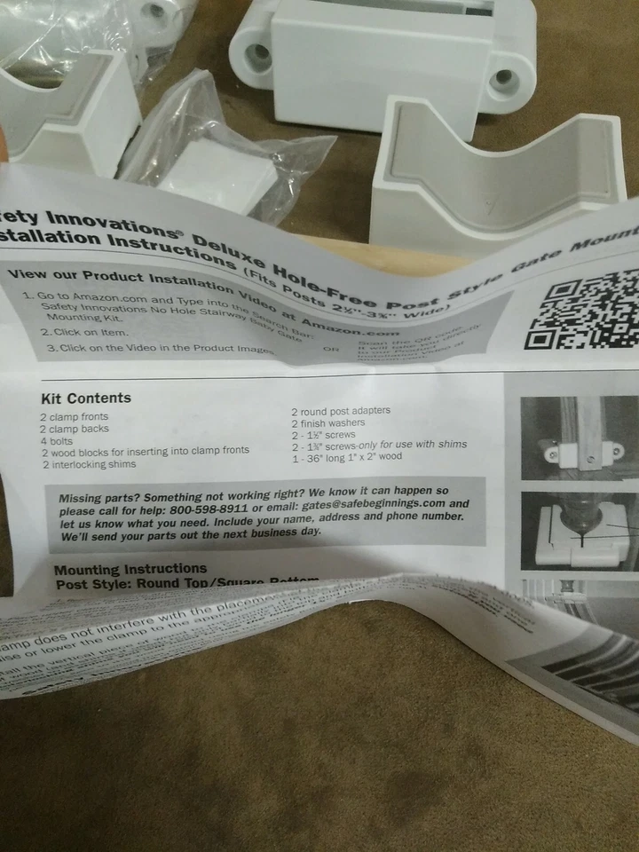 Kit de montaje de puerta de bebé escalera sin orificios Safety Innovations se adapta a postes 2 de 3 Foto 4 de 4