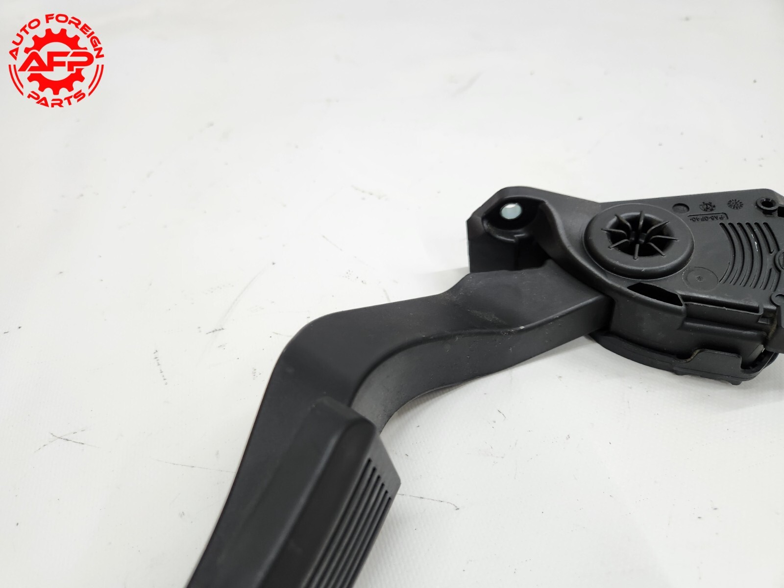 Maserati Ghibli 2014-2021 Accelerator pedal P/N 1130208