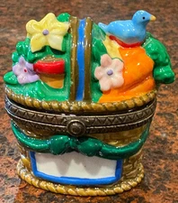 VTG Midwest of Cannon Falls Garden Basket Trinket Box With Shovel Perjinkities