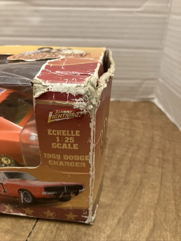 Dukes of Hazzard 1/25 General Lee 1969 Dodge Charger Johnny Lightning Diecast - Image 3 of 4