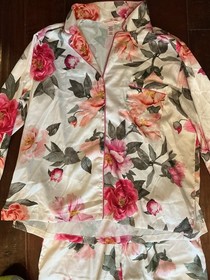 Victoria&rdquo;s Secret Satin Long Pajama Set Floral Design Sz L