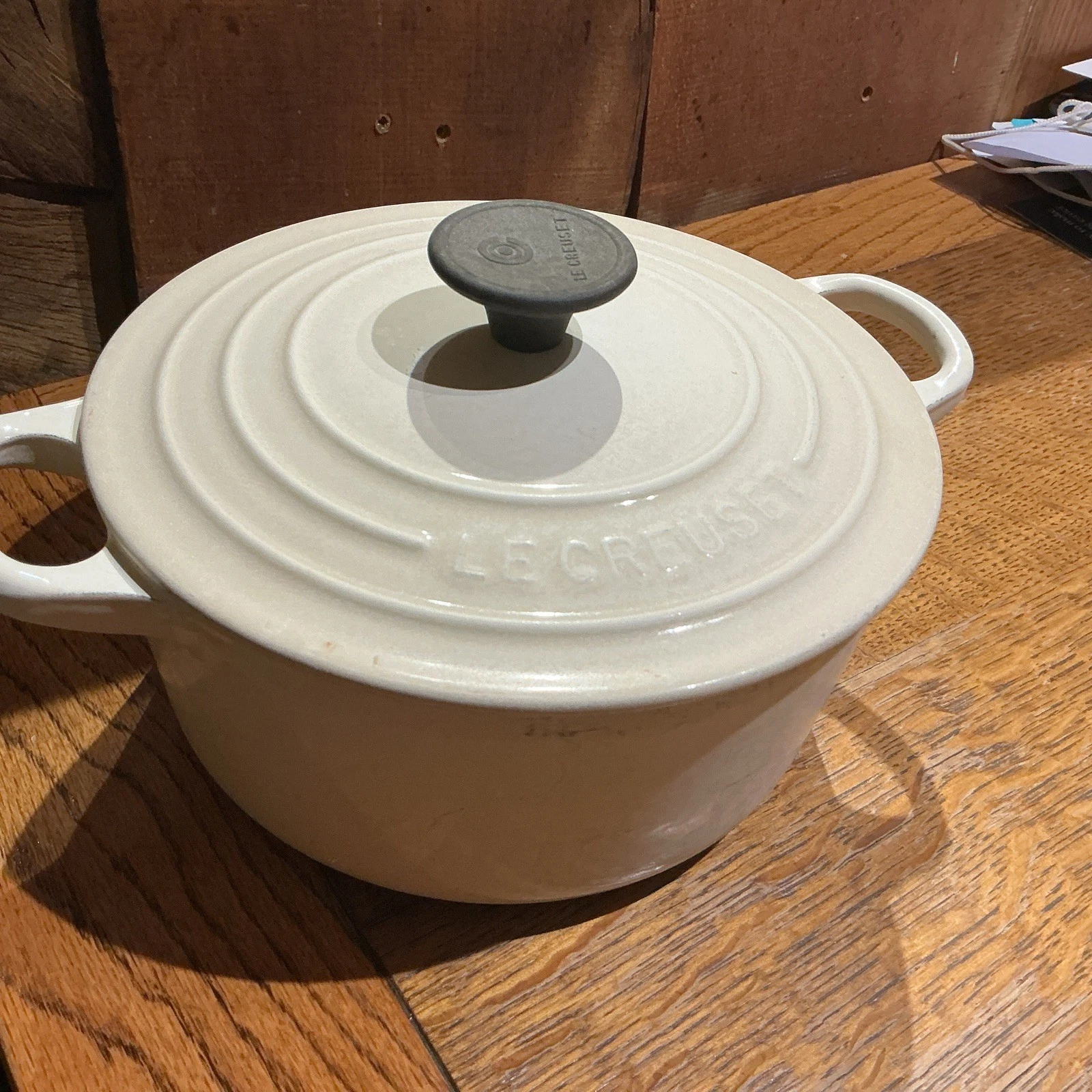 Le Creuset Casserole Dish Round Dutch Oven Cast Iron Cream 18
