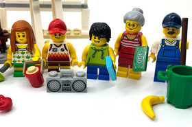 Fun at the Beach - People Pack Lego City 60153 with instructions
