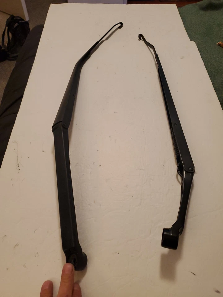 Toyota Sienna 2004-2010 brazos limpiaparabrisas izquierdo y derecho OEM Foto 2 de 4