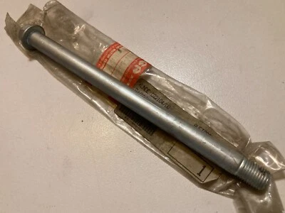 Axis Arrière Suzuki Rg 125 61211-36A03 NOS - Photo 1/2