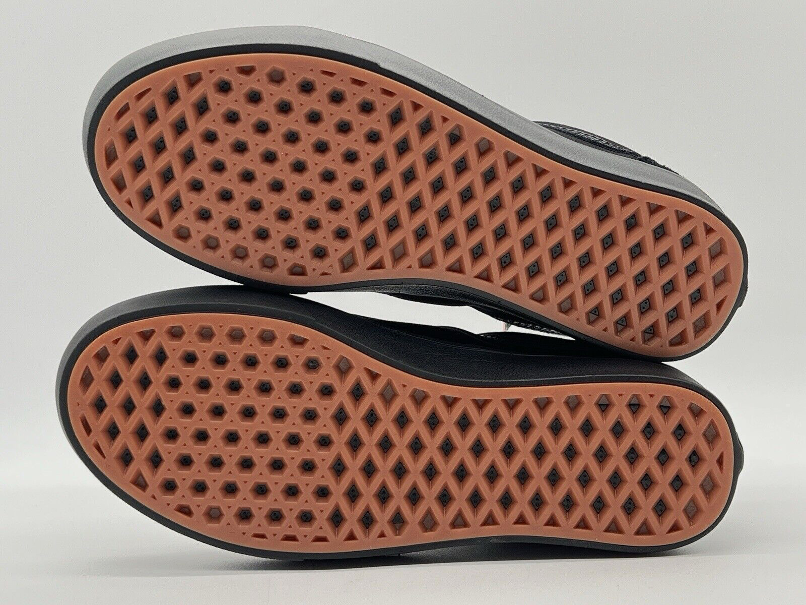 New VANS OLD SKOOL Men SZ 5 UNISEX Women SZ 6.5 in Black Black Comfycush thumbnail 9