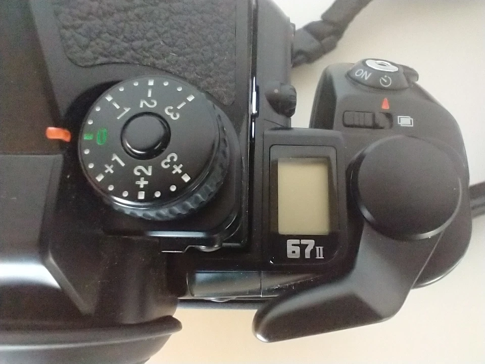 Pentax 67ii, casi como nueva, con lente de 90 mm. De Flagstaff, AZ. Foto 4 de 4