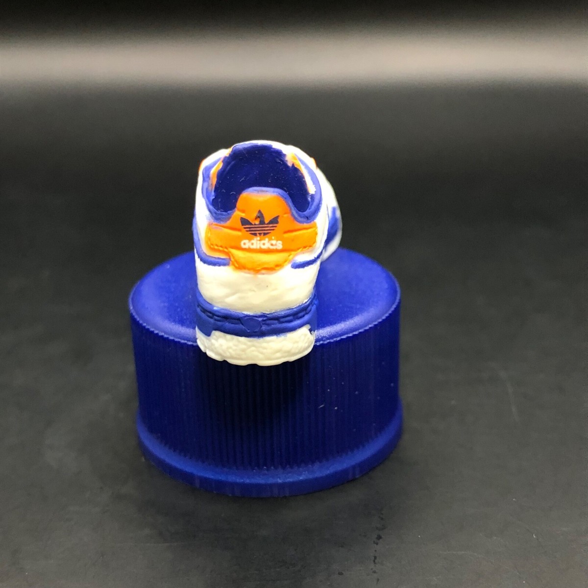adidasスニーカーフィギュア×ペプシ 03 GAZZELE blue PEPSI adidas sneakers mini figure bottle cap