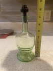 VINTAGE uranium Green GLASS DECANTER 8.5 Inch With black Art Deco Stopper Unique — photo 5