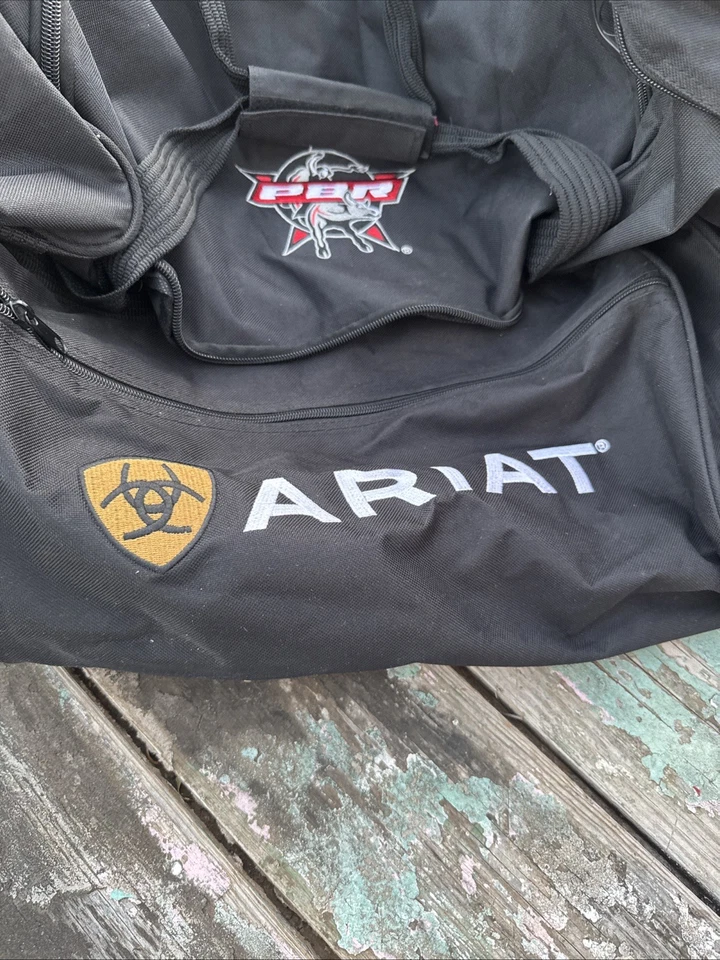 Ariat PBR Vaquero Bolsa de Lona Bolsa Combo Bull Riding Rodeo Almacenamiento Equipaje Negro  Foto 3 de 4