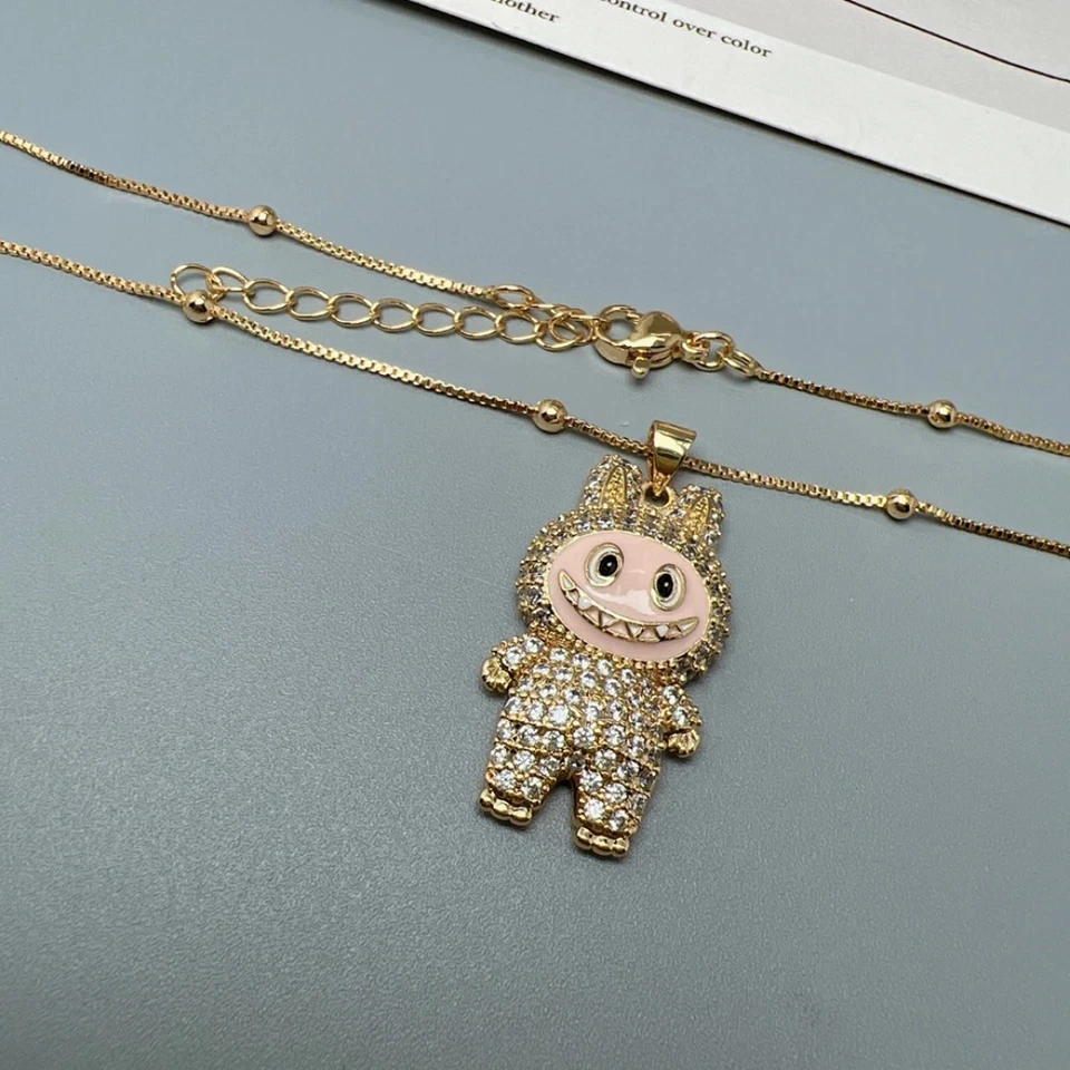Dije collar con cadena inspirado en Labubu Foto 2 de 2