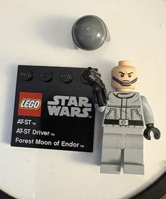 LEGO Star Wars SW0401 Imperial AT-ST Pilot & 6179pb049 Logo Plate from 9679 Set